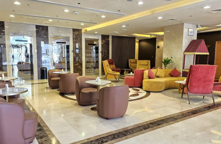 Lobby 7